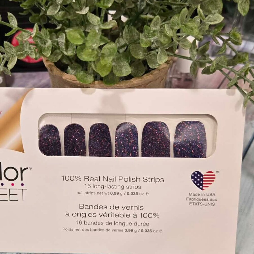 Color Street Purple and Blue press on nail design